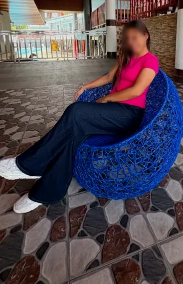 Esther, 36