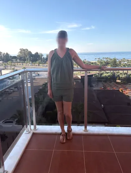 Eva, 38