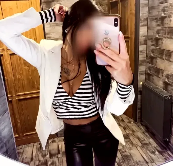 Judith, 34