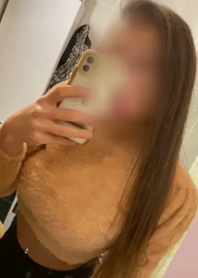 Marit, 27