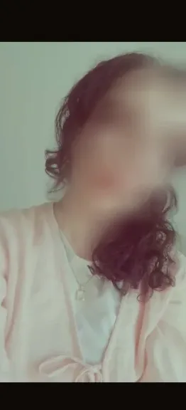 Norah, 27